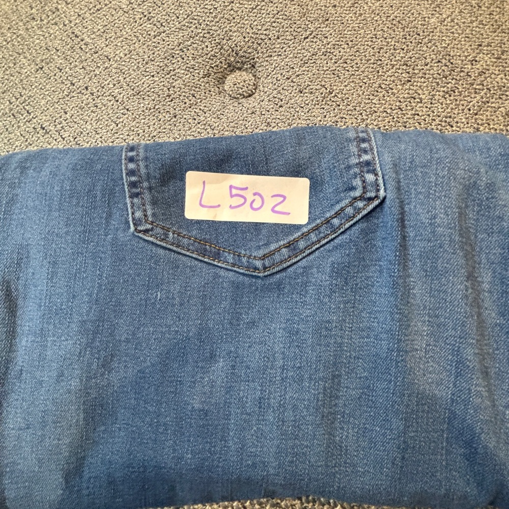 Classic Blue Women's Jeans - Picture 8 of 8